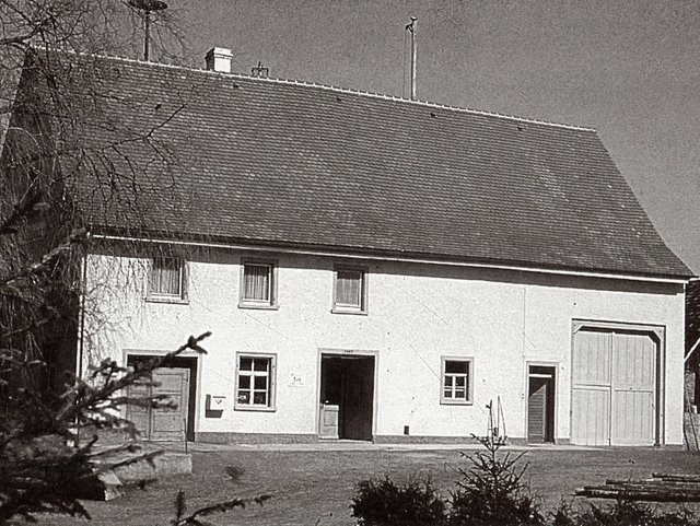 Rathaus von Boll 1970